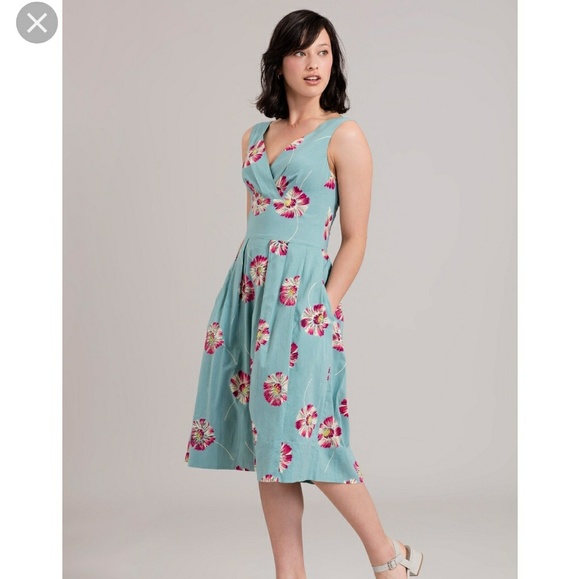 Modcloth Dresses & Skirts - Emily and Fin Lillian Dress - with POCKETS
